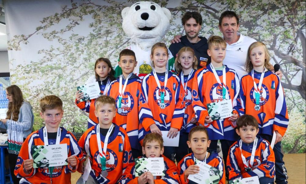 Er�s ellenfelek ellen tanultak U10-es Tit�njaink
