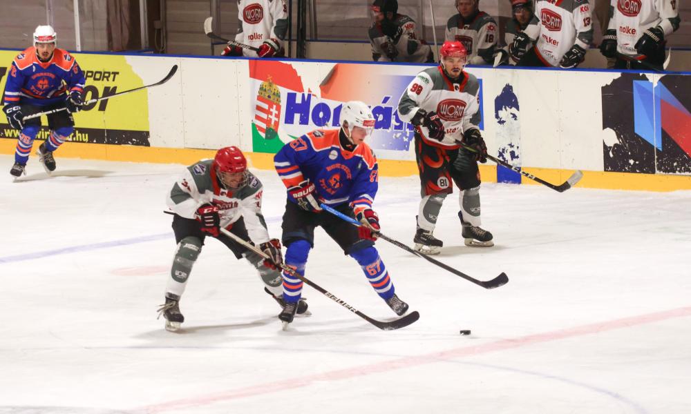 Idegenben is legy�zt�k a Due-Worm Angels csapat�t